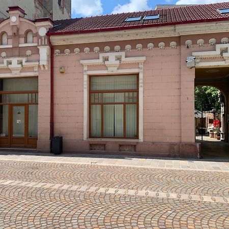 Casa Central Luxury Oradea Luaran gambar