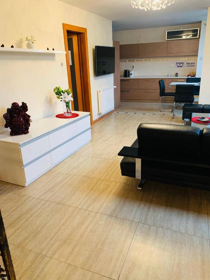 Casa Central Luxury Oradea Luaran gambar