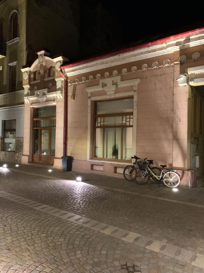 Casa Central Luxury Oradea Luaran gambar